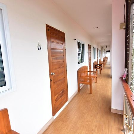 KT Knight Hotel Surin Buitenkant foto