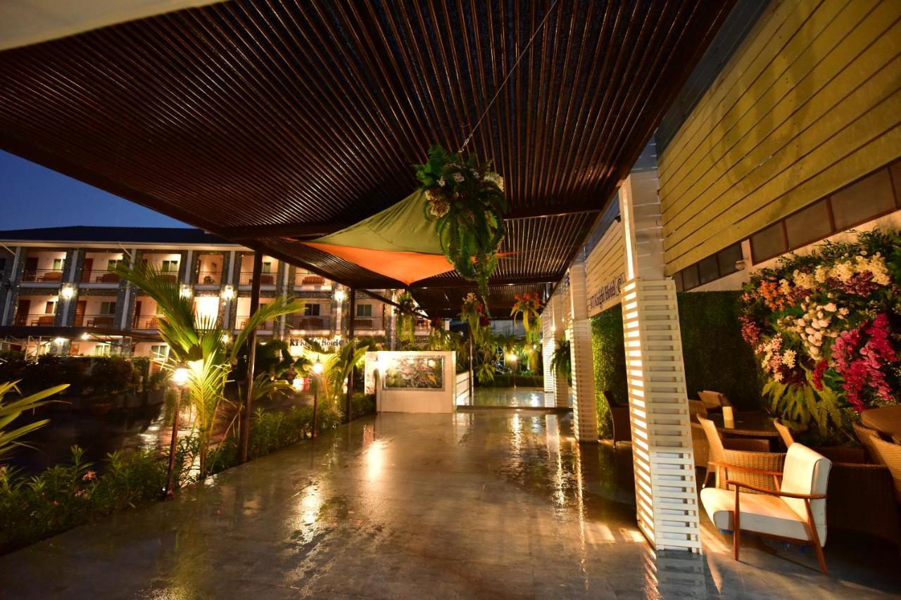 KT Knight Hotel Surin Buitenkant foto