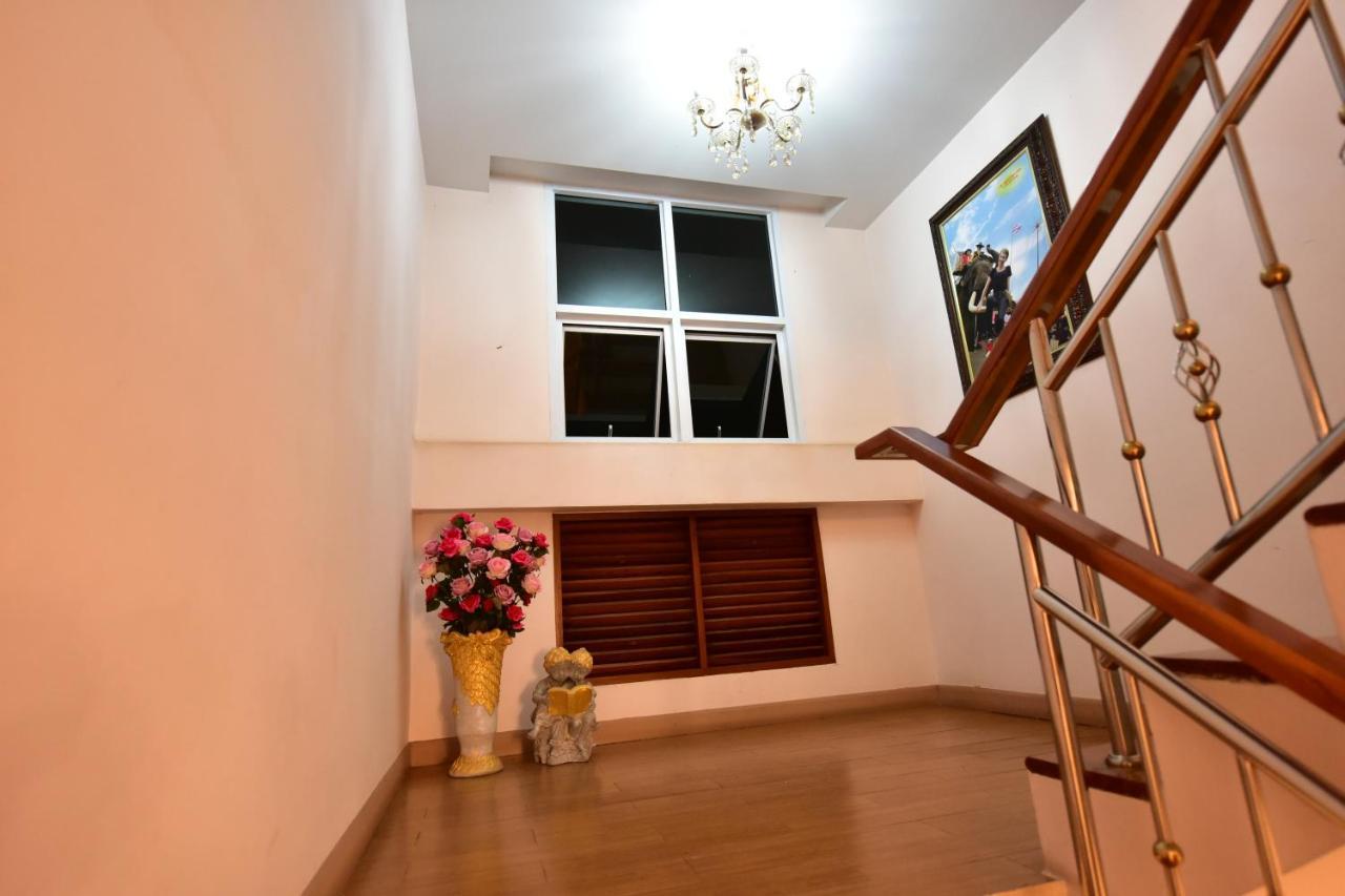 KT Knight Hotel Surin Buitenkant foto