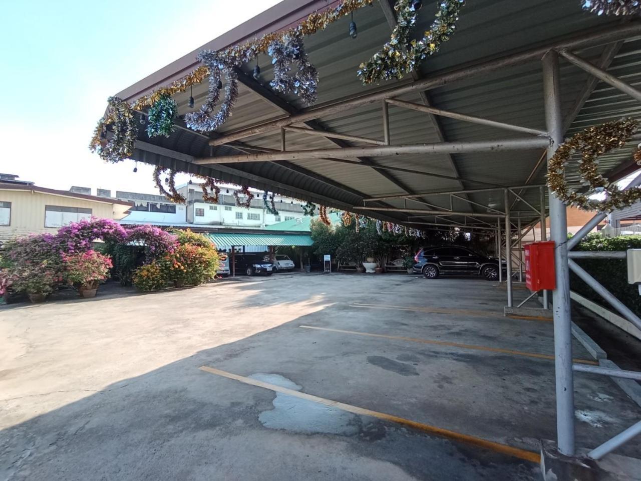 KT Knight Hotel Surin Buitenkant foto